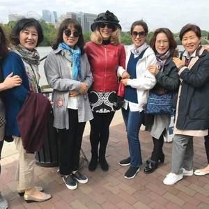 Meet your Posher, Leslie